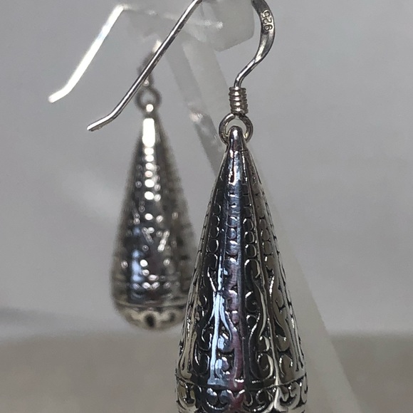 925 Sterling Silver earrings - Picture 6 of 7